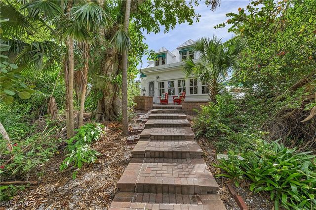 13841-13845 Robert RD, Bokeelia, FL 33922