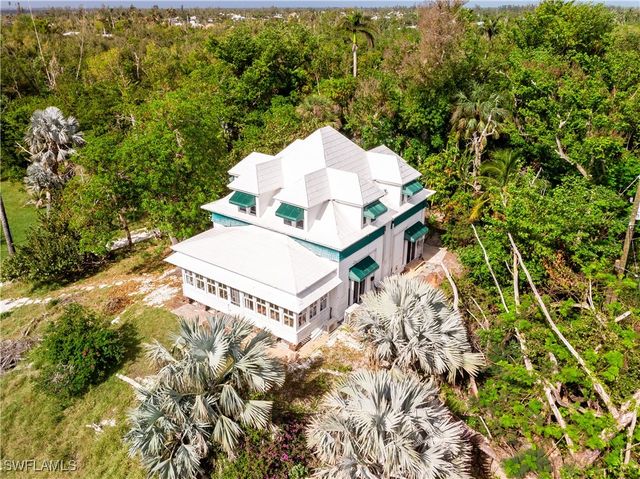 13841-13845 Robert RD, Bokeelia, FL 33922