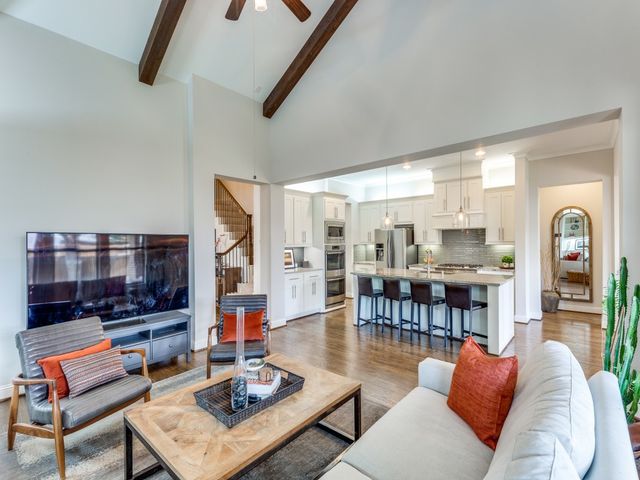 10223 Lynford Drive, Dallas, TX 75238