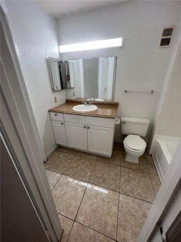 12730 VISTA ISLES Drive 812, Sunrise, FL 33325