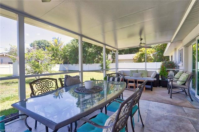 1327 Sunbury DR, Fort Myers, FL 33901