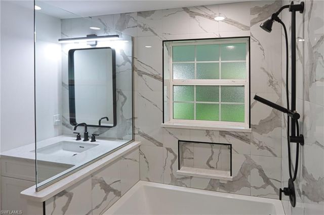 1327 Sunbury DR, Fort Myers, FL 33901