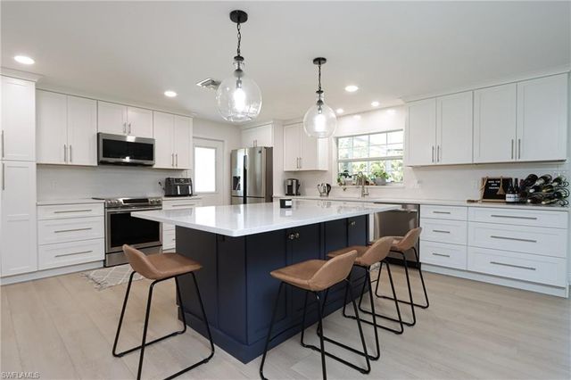 1327 Sunbury DR, Fort Myers, FL 33901