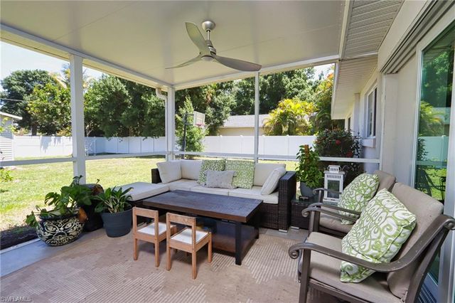 1327 Sunbury DR, Fort Myers, FL 33901