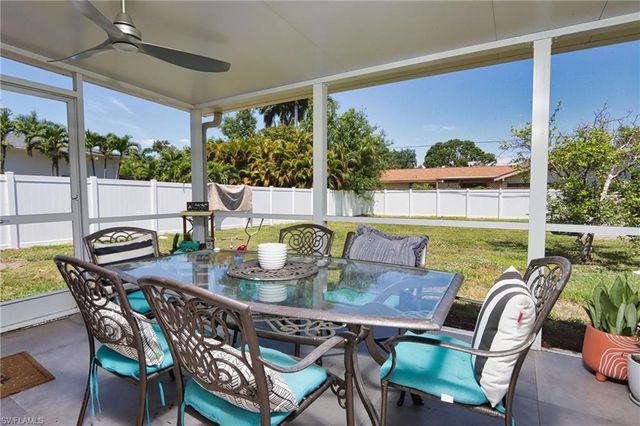 1327 Sunbury DR, Fort Myers, FL 33901