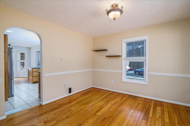 6720 Bradshaw RD, Salem, VA 24153