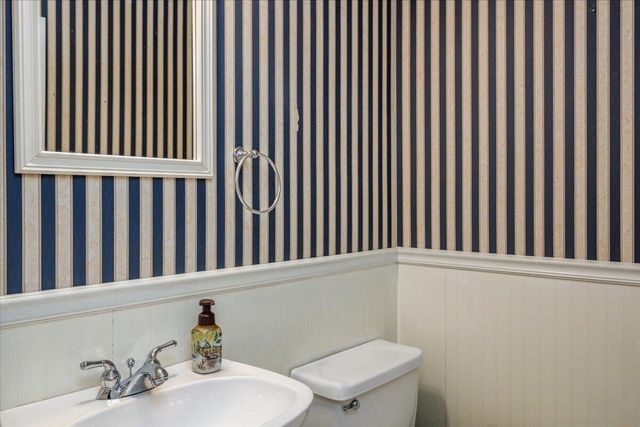 6720 Bradshaw RD, Salem, VA 24153