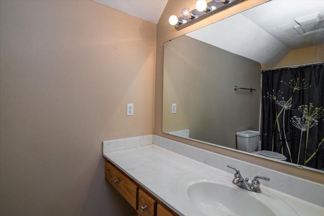 6720 Bradshaw RD, Salem, VA 24153