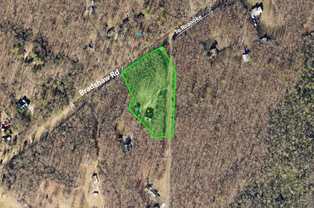 6720 Bradshaw RD, Salem, VA 24153