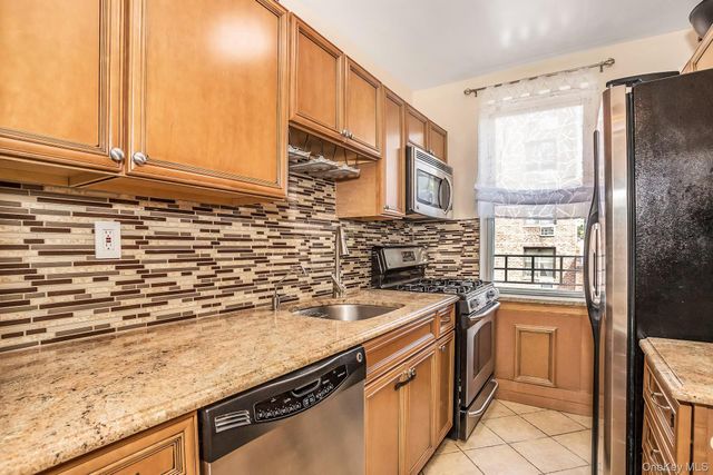 102-55 67th Drive 4K, Forest Hills, NY 11375