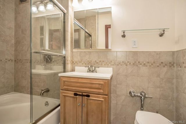 102-55 67th Drive 4K, Forest Hills, NY 11375