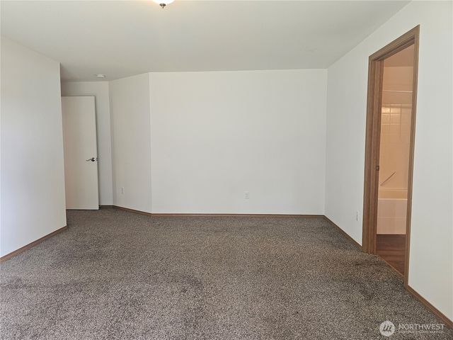 699 Myers Street SE, Rainier, WA 98576
