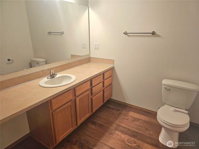 699 Myers Street SE, Rainier, WA 98576