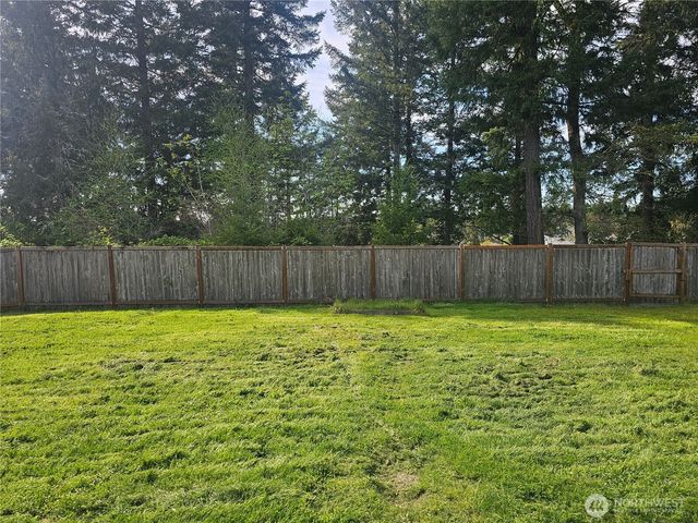 699 Myers Street SE, Rainier, WA 98576