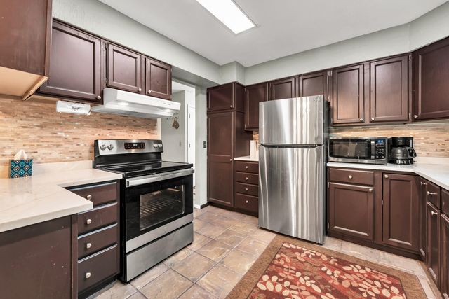 158 River Point Road, 15, Hollister, MO 65672