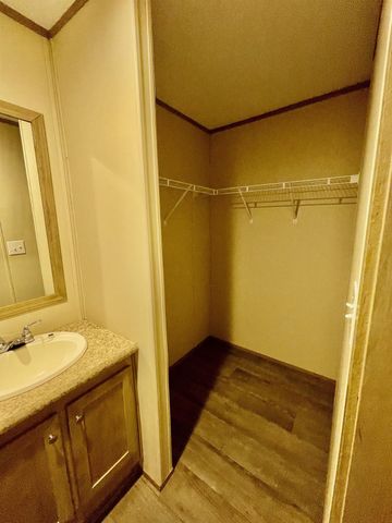 30 Hellon Lane, Shepherd, TX 77371