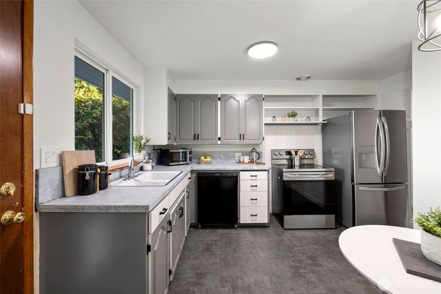 20826 Military Road S, Seatac, WA 98198