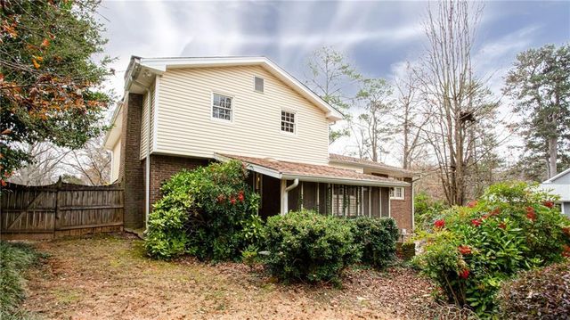 2717 Kenwood Drive, Duluth, GA 30096