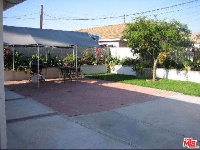 9210 S Figueroa Street, Los Angeles, CA 90003