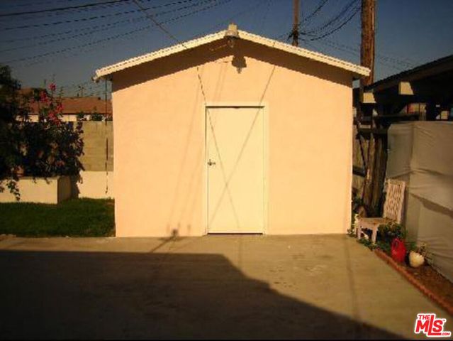 9210 S Figueroa Street, Los Angeles, CA 90003