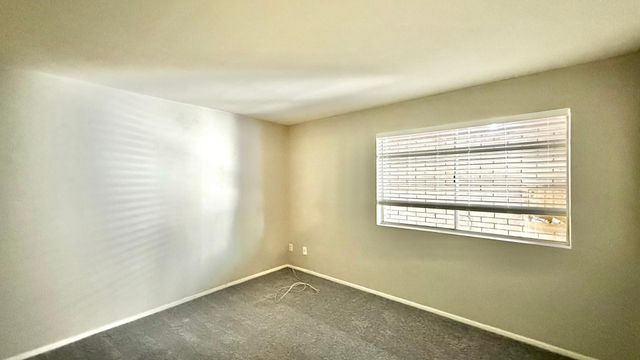 2201 W Belmont Apt 4, Phoenix, AZ 85021
