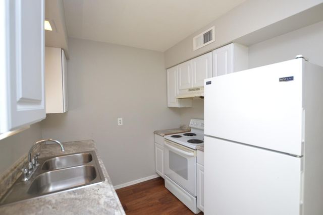 2201 W Belmont Apt 4, Phoenix, AZ 85021