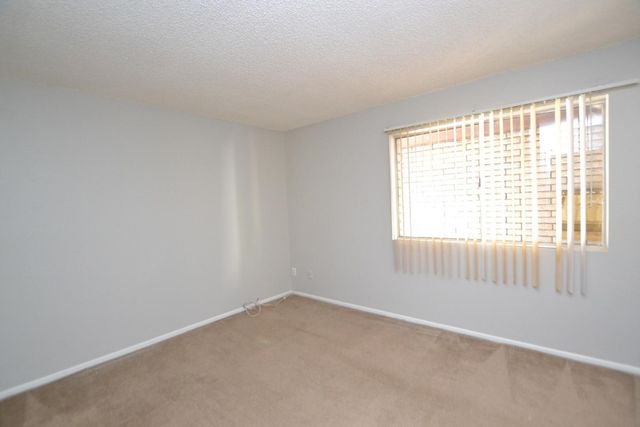 2201 W Belmont Apt 4, Phoenix, AZ 85021