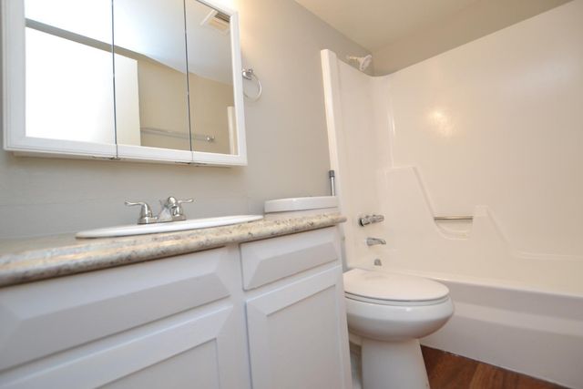 2201 W Belmont Apt 4, Phoenix, AZ 85021