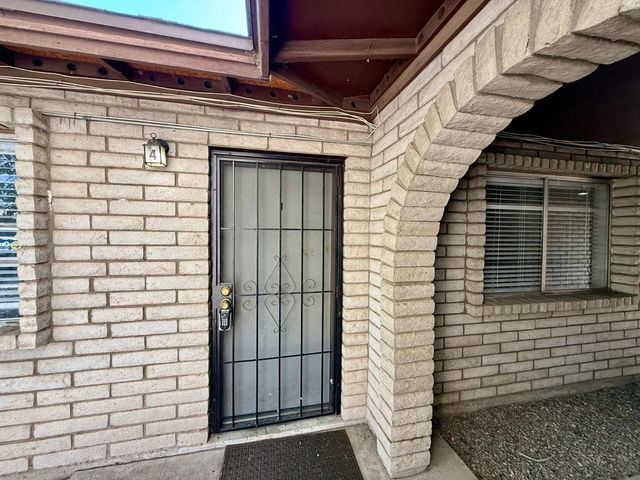 2201 W Belmont Apt 4, Phoenix, AZ 85021