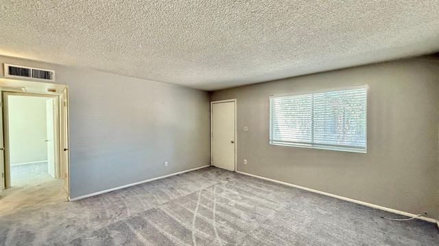 2201 W Belmont Apt 4, Phoenix, AZ 85021
