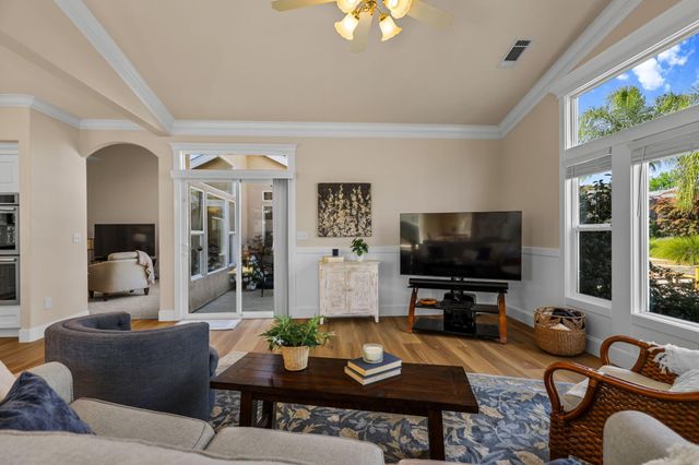 4268 Boston Avenue, Redding, CA 96001