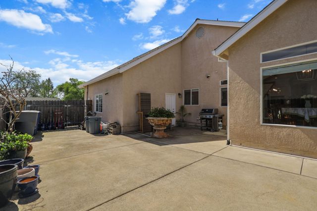 4268 Boston Avenue, Redding, CA 96001