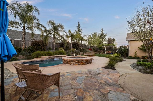 4268 Boston Avenue, Redding, CA 96001