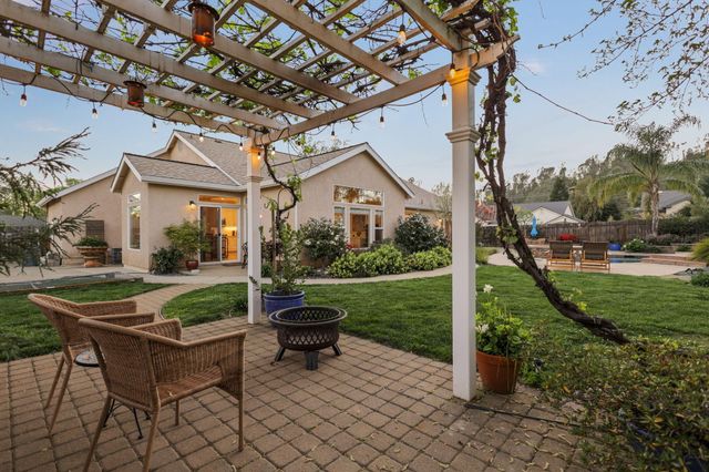 4268 Boston Avenue, Redding, CA 96001