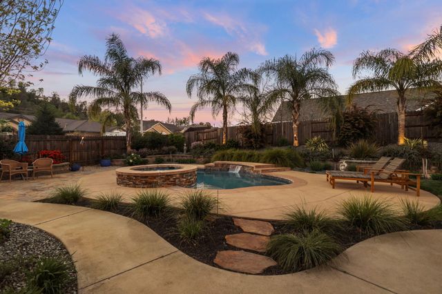 4268 Boston Avenue, Redding, CA 96001