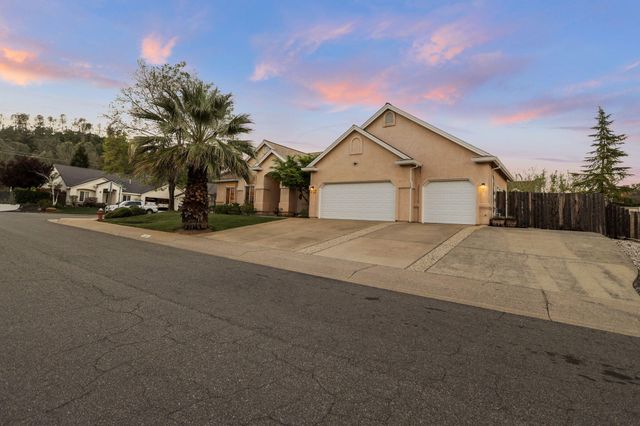 4268 Boston Avenue, Redding, CA 96001