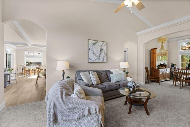 4268 Boston Avenue, Redding, CA 96001