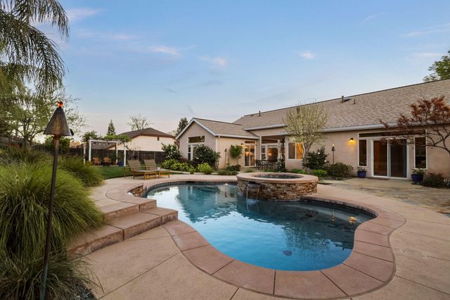 4268 Boston Avenue, Redding, CA 96001