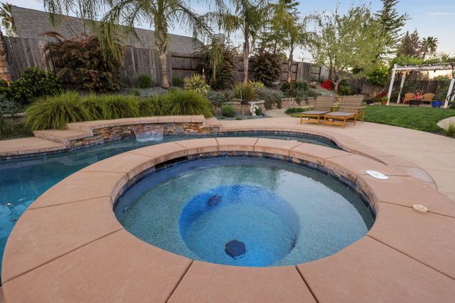 4268 Boston Avenue, Redding, CA 96001