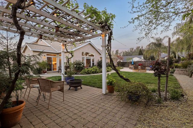 4268 Boston Avenue, Redding, CA 96001