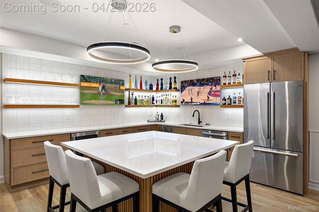7487 Gramercy Circle, West Bloomfield Charter Township, MI 48322