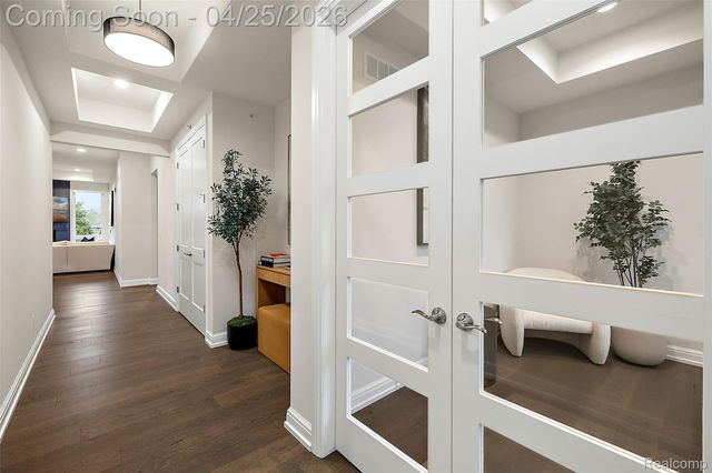 7487 Gramercy Circle, West Bloomfield Charter Township, MI 48322