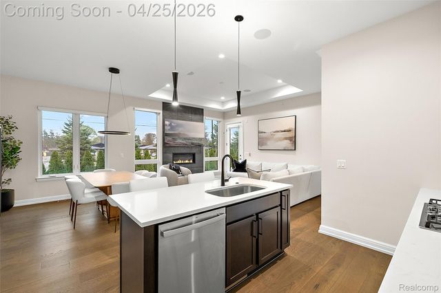 7487 Gramercy Circle, West Bloomfield Charter Township, MI 48322