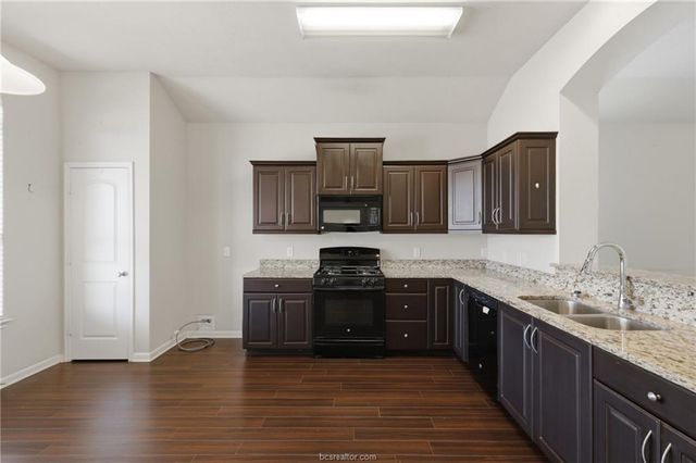 15474 Baker Meadow Loop, College Station, TX 77845