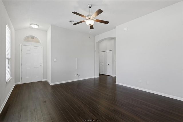 15474 Baker Meadow Loop, College Station, TX 77845