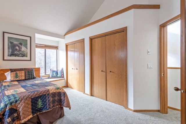 17714 Lake Aspen Court 9, Sunriver, OR 97707