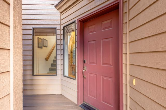 17714 Lake Aspen Court 9, Sunriver, OR 97707