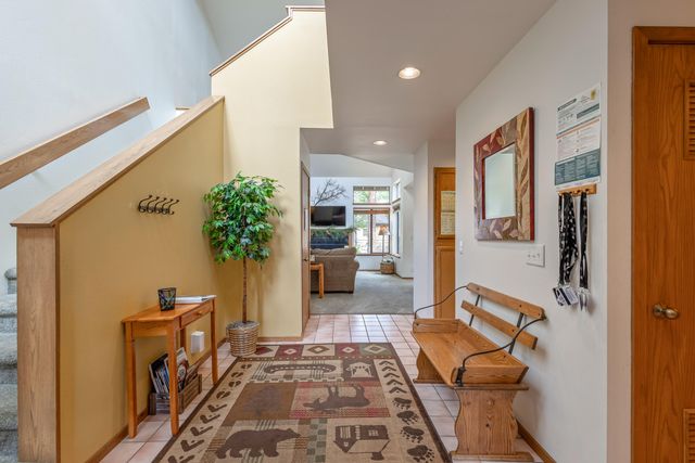 17714 Lake Aspen Court 9, Sunriver, OR 97707