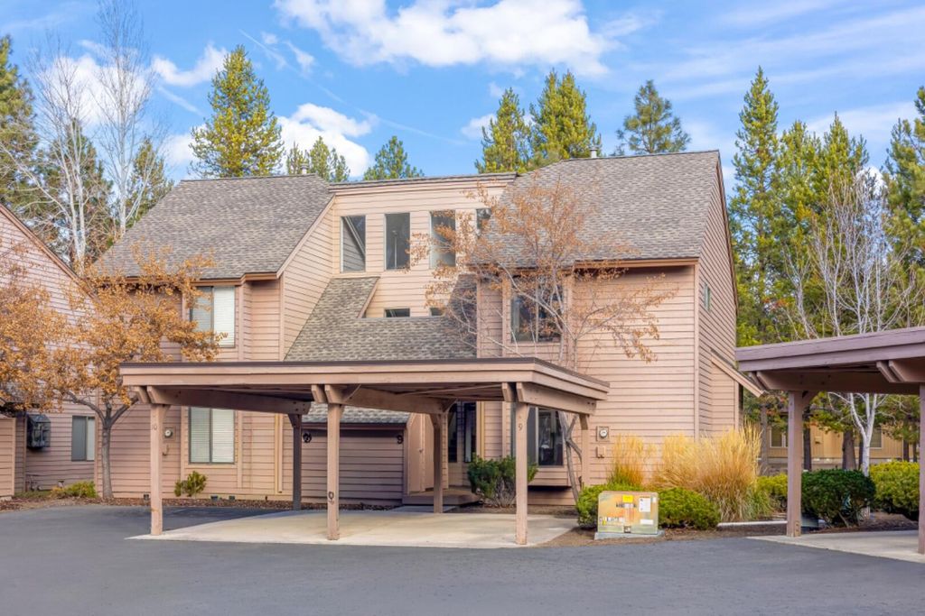 17714 Lake Aspen Court 9, Sunriver, OR 97707