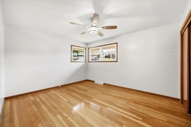 11 PARTLOW ST, Staunton, VA 24401